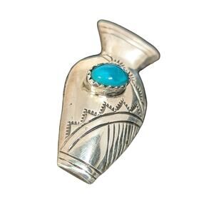 Sterling Silver small Pin/BroochSleeping Beauty bezel set stone